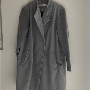 Kenneth Cole New York . Grey knit sleeve coat